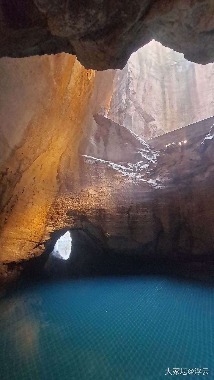 千年石板仓，玻璃水航道一票难求_旅游