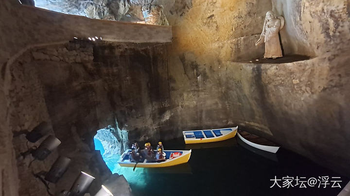 千年石板仓，玻璃水航道一票难求_旅游