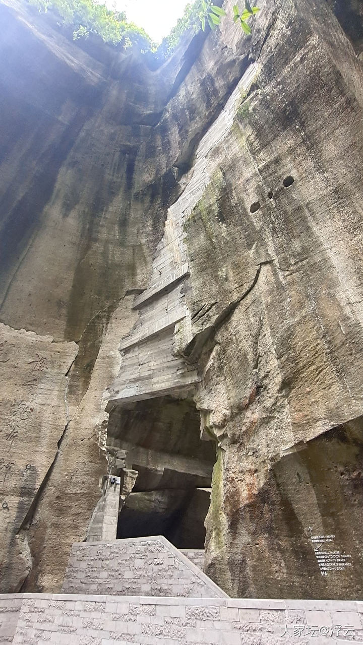 千年石板仓，玻璃水航道一票难求_旅游