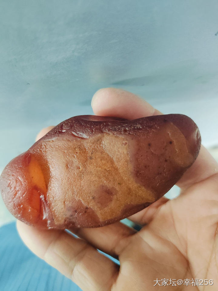 有请友友们鉴定一下这个是玛瑙石头吗？
                     ..._玉髓玛瑙