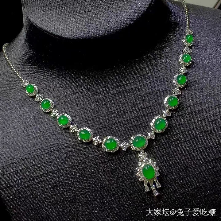 囧了个囧😂昨晚想买的绿蛋套链结果少看了一个零_翡翠