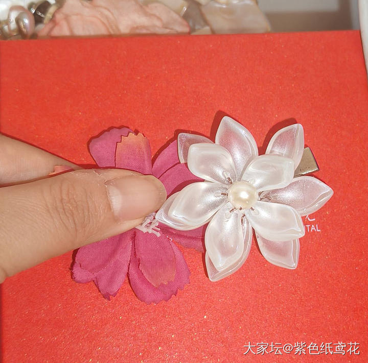 开心一刻：出门溜达一圈，回来发现假发掉了。_闲聊