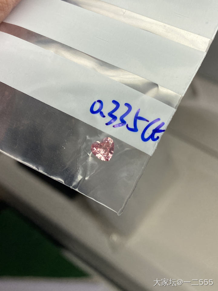 培育粉钻55分左右，1686任选一粒，CVD浓彩粉_彩色宝石