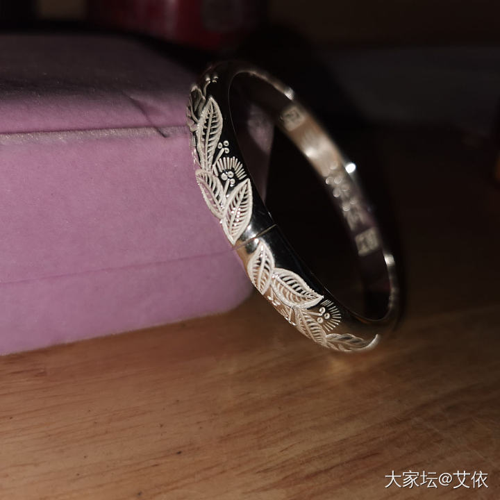 出2个银镯_银