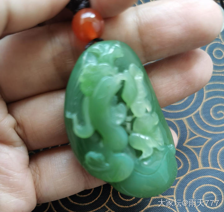 出几件老料和田玉_和田玉