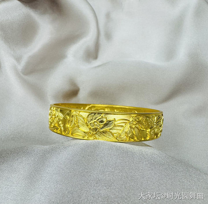 上次压土入的_手镯金