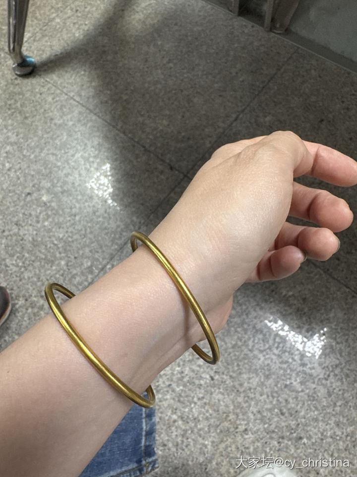 姐妹们763克价的手镯冲不冲？抽拉还是圆条😆😆😆_金