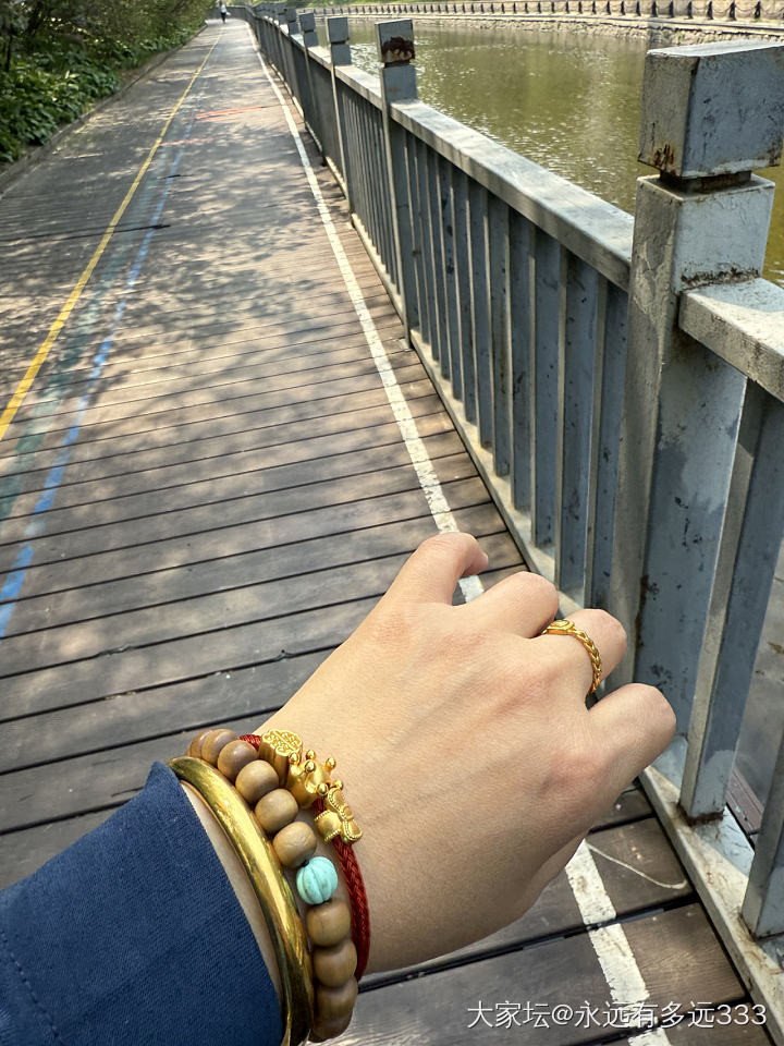 今天的左手腕长这样，你的呢？_闲聊