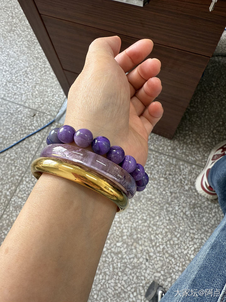 今天的左手腕长这样，你的呢？_闲聊