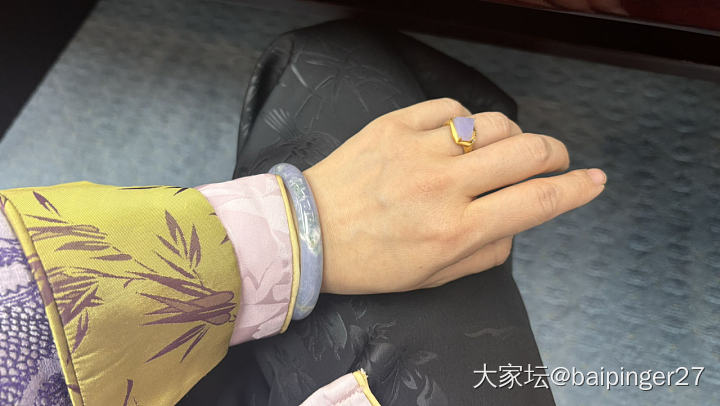 今天的左手腕长这样，你的呢？_闲聊