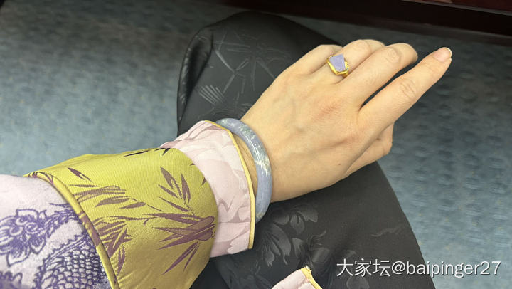 今天的左手腕长这样，你的呢？_闲聊