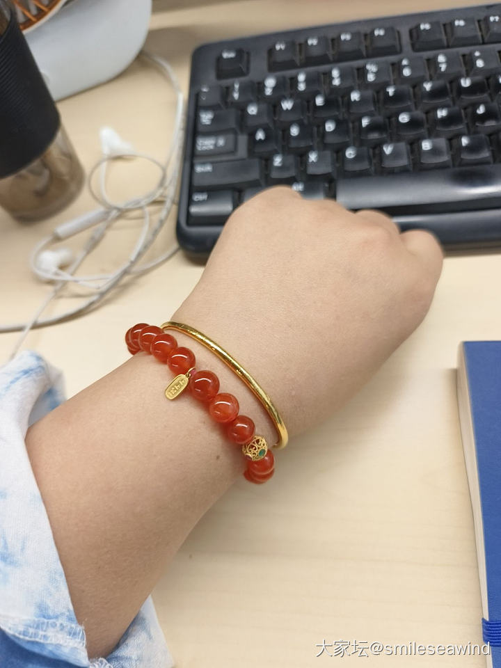 今天的左手腕长这样，你的呢？_闲聊