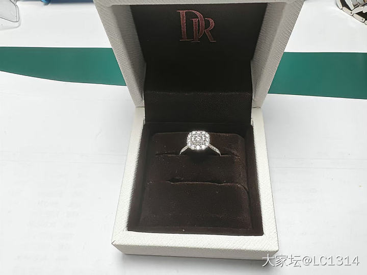 新收的DR钻戒_金