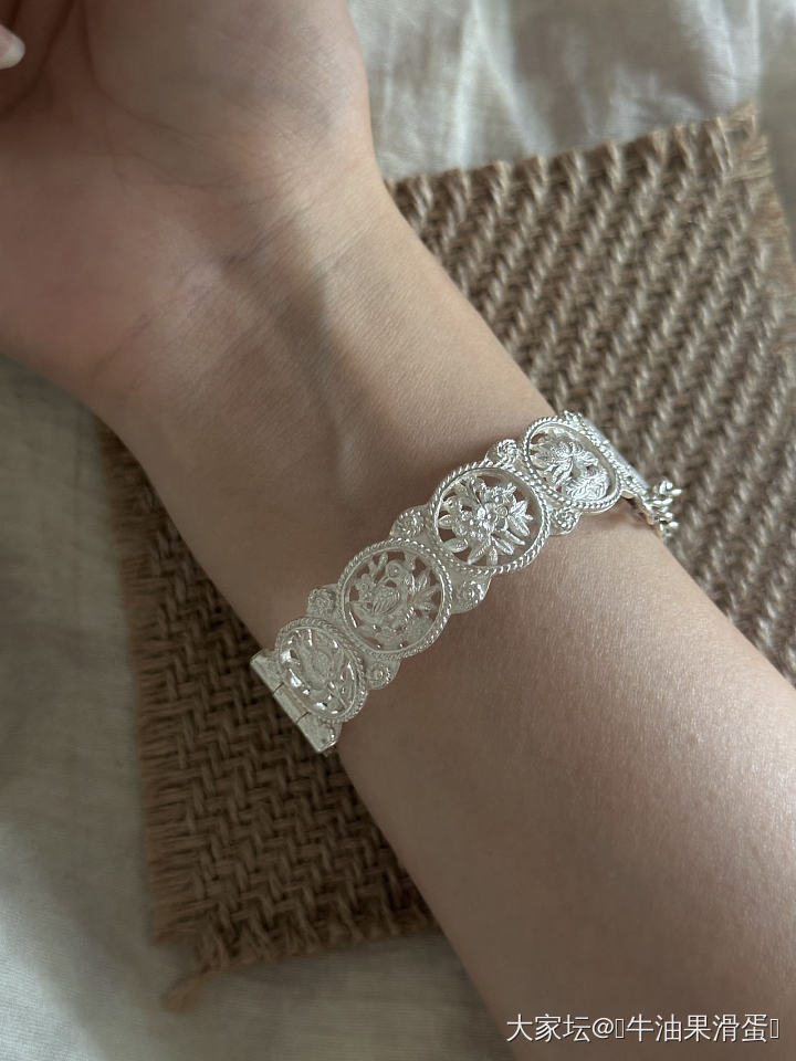 大理张记十二花窗二团_银