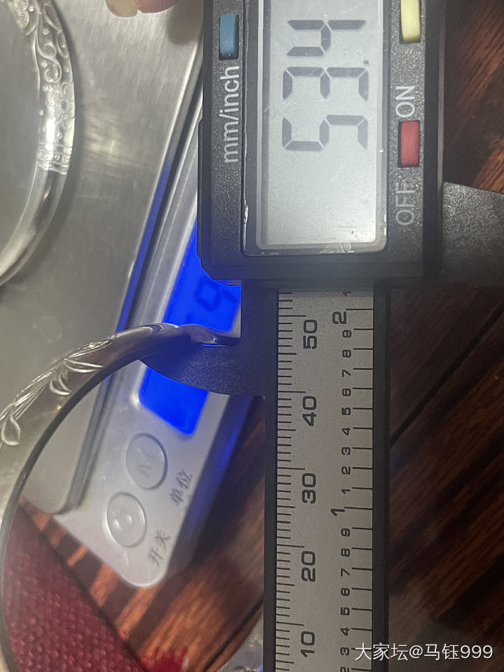 出四只银镯，楼下分解_银
