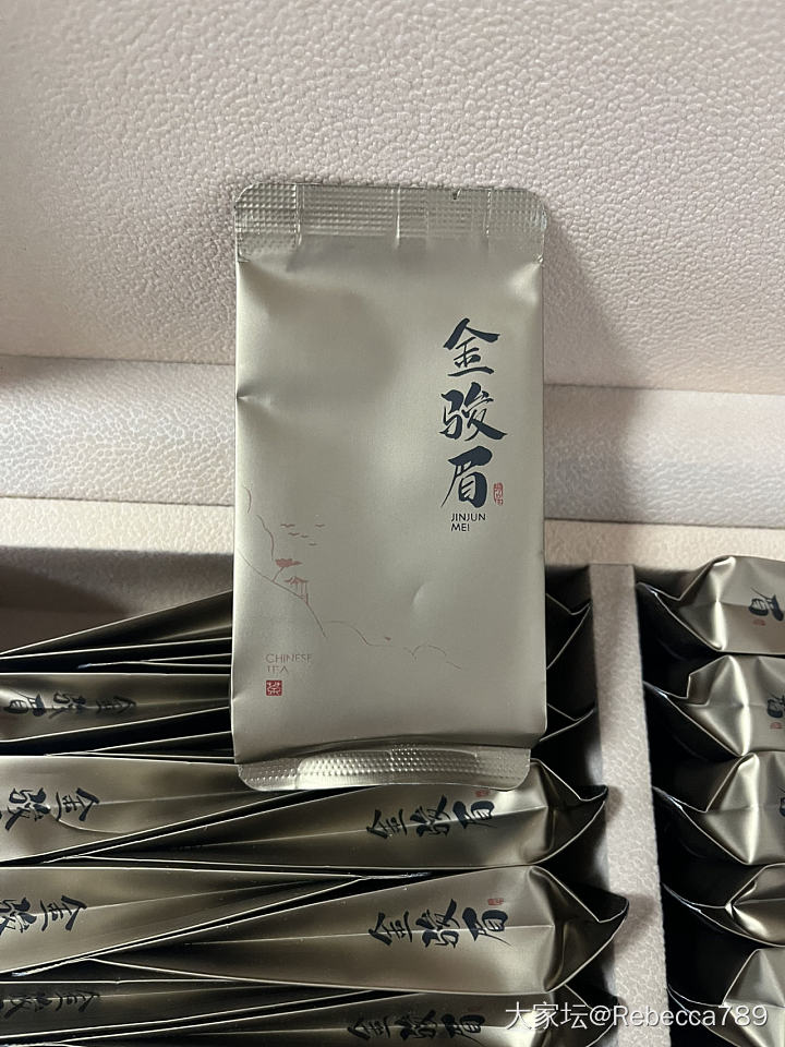 齐天云金俊眉红茶礼盒_品味
