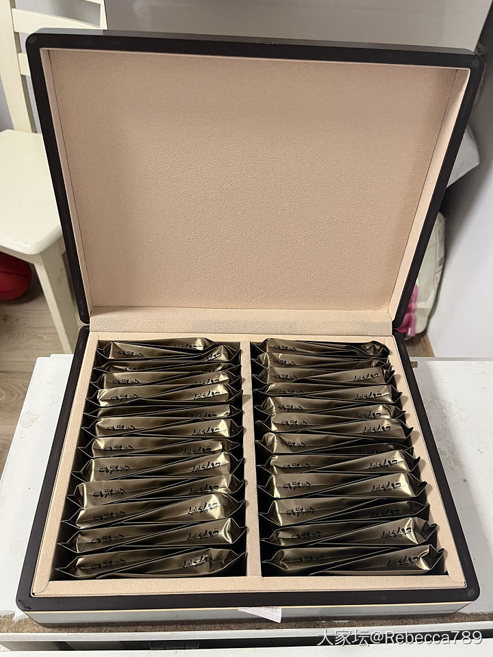 齐天云金俊眉红茶礼盒_品味