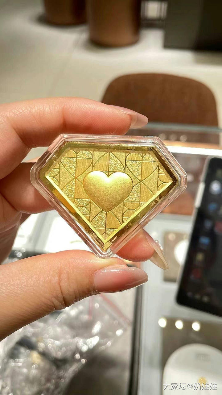 周大福这上新速度，永远不用担心_金