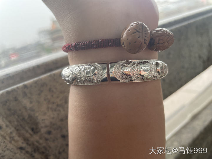 老宝成大吉大利石榴柿子小鸡_手镯银
