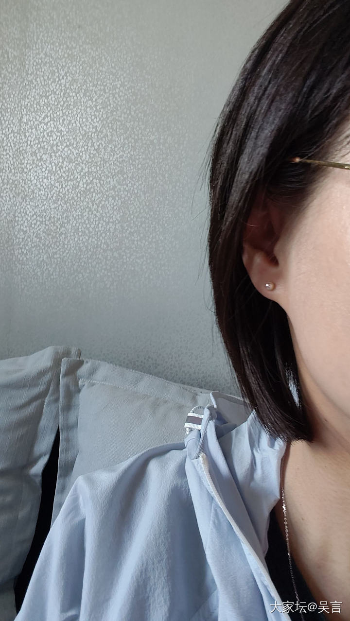 极光金小珠珠_耳钉有机宝石