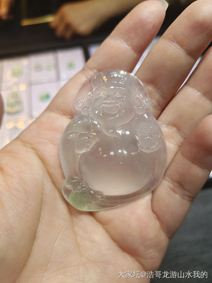 虽然还是无缘看到那个冰飘蓝花福瓜的实物，但我在揭阳看了其它美货_翡翠
