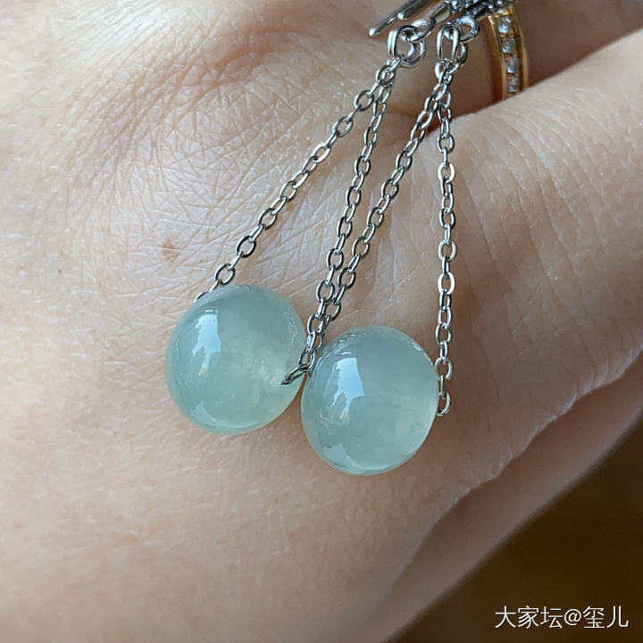 出坑，翡翠小件就剩这些啦，便宜出_翡翠