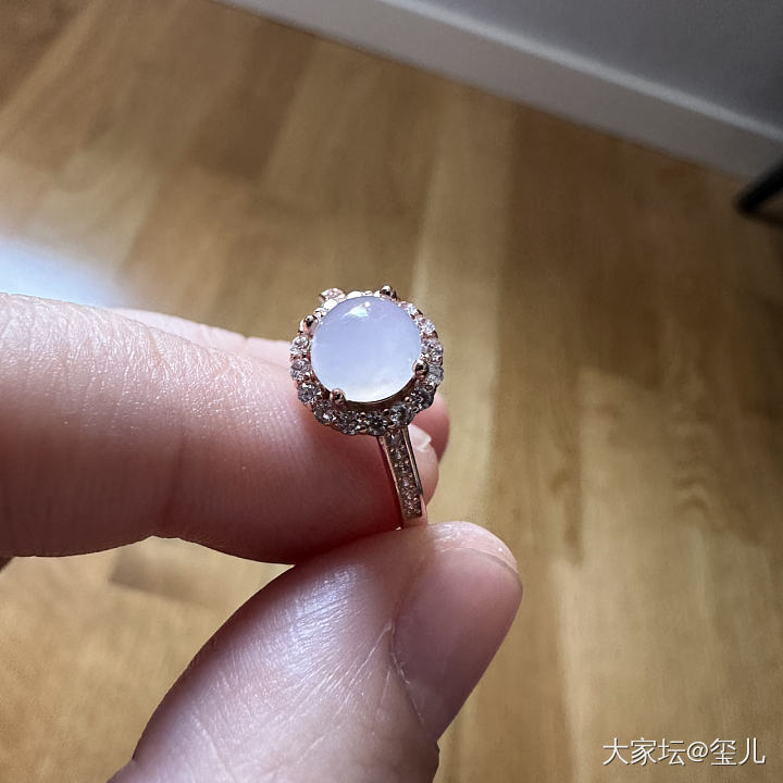 出坑，翡翠小件就剩这些啦，便宜出_翡翠