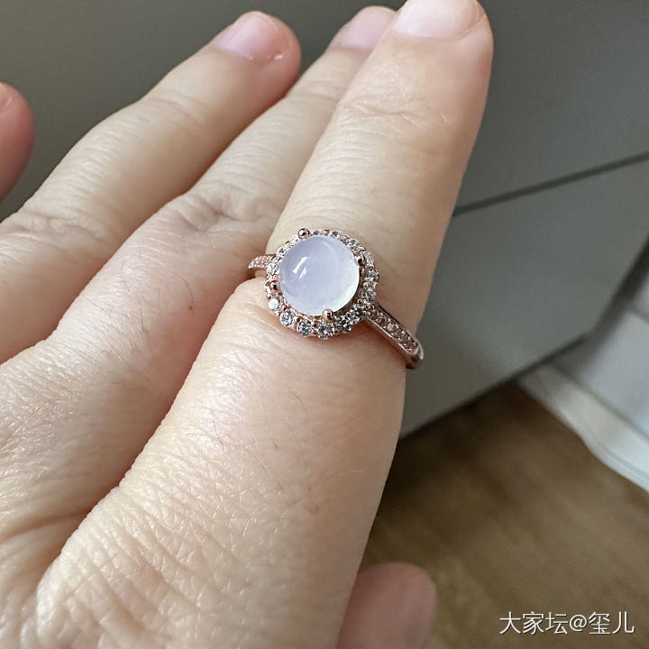 出坑，翡翠小件就剩这些啦，便宜出_翡翠