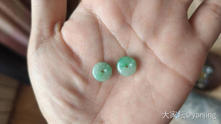 天然缅甸A货翡翠绿扣子_翡翠