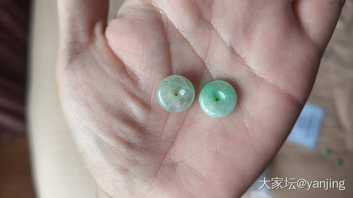 天然缅甸A货翡翠绿扣子_翡翠