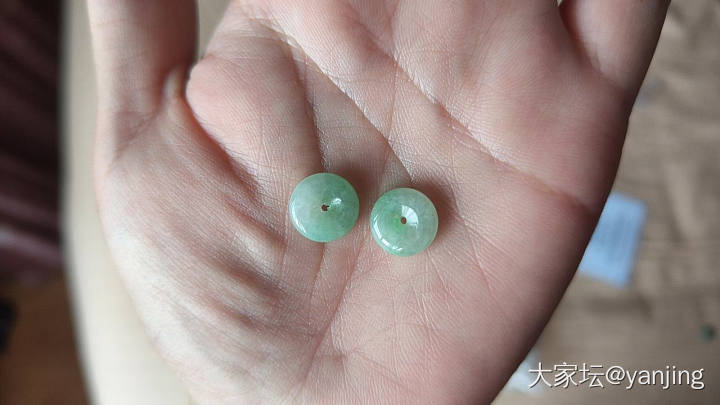 天然缅甸A货翡翠绿扣子_翡翠