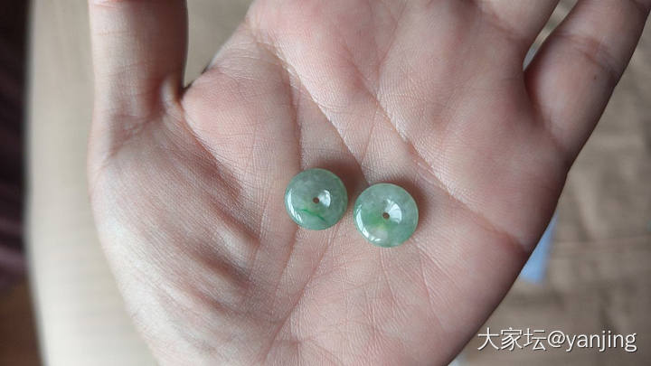 天然缅甸A货翡翠绿扣子_翡翠