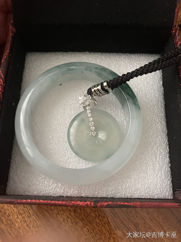 出镯子，出扣子_翡翠