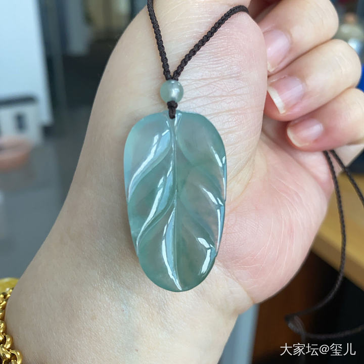 出坑，翡翠小件就剩这些啦，便宜出_翡翠