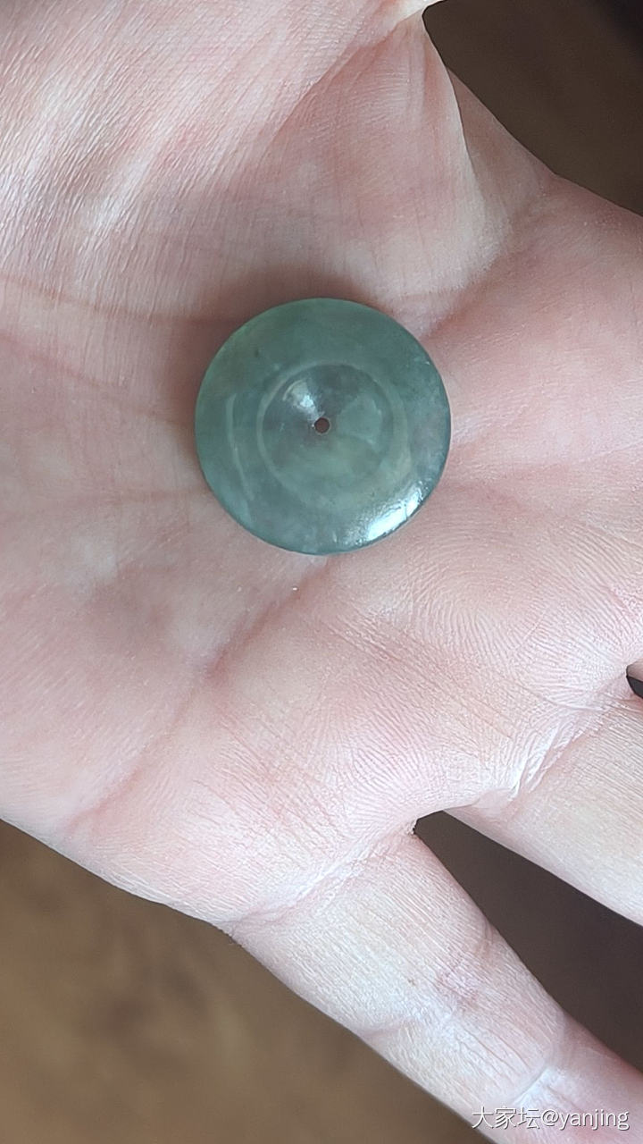 天然缅甸A货翡翠绿扣子_翡翠