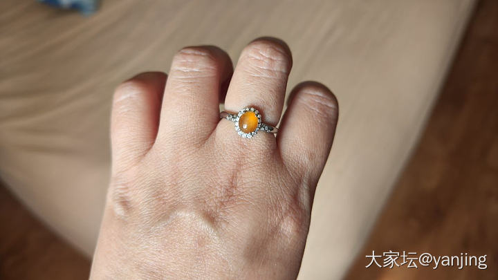 天然缅甸A货翡翠绿扣子_翡翠