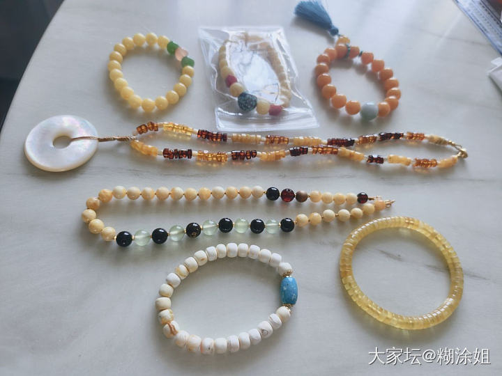 出闲置蜜蜡绿松水晶南红幽灵_文玩