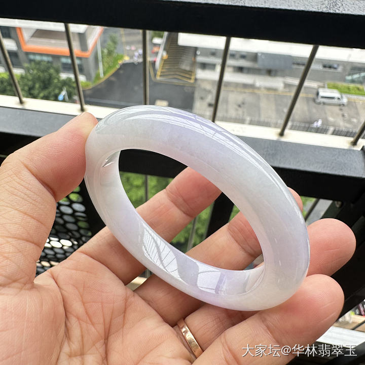 粉紫色翡翠手镯53.5mm_翡翠