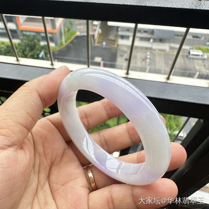 粉紫色翡翠手镯53.5mm_翡翠