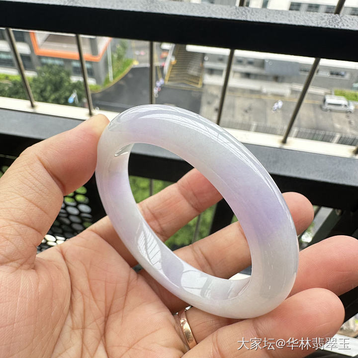 粉紫色翡翠手镯53.5mm_翡翠