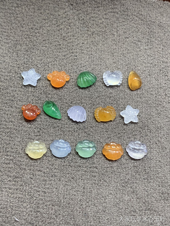 五彩斑斓的小海鲜_翡翠