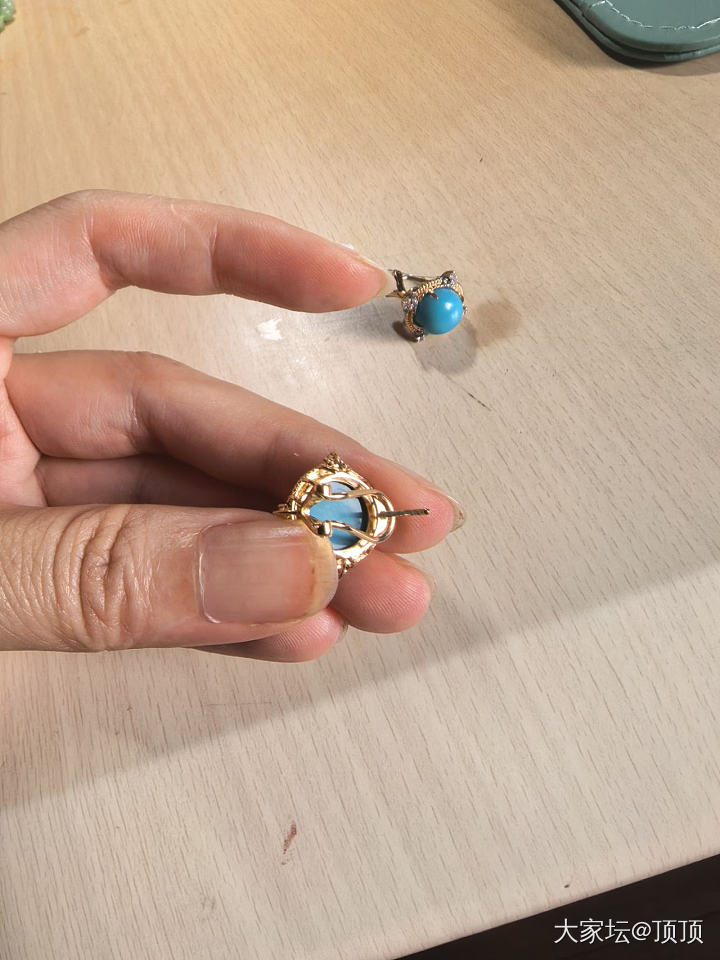 留不留？_耳钉松石