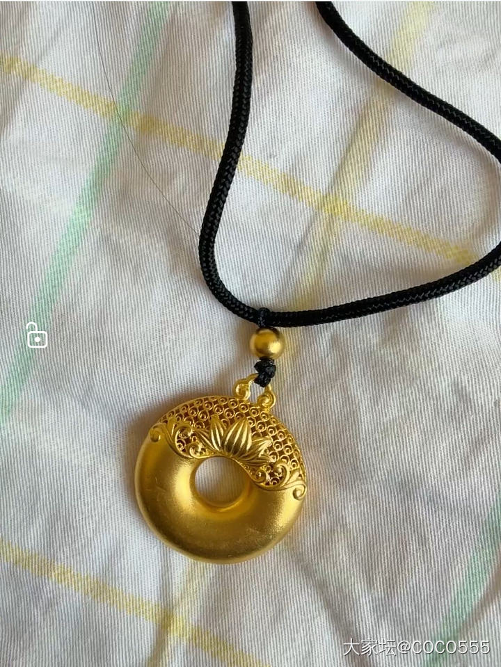 黄金吊坠_金