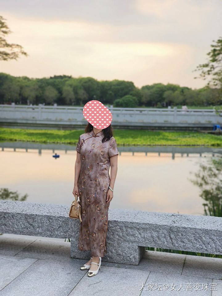 买旗袍还是要买宽松点好_闲聊