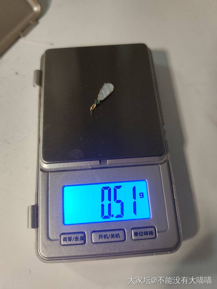 18k金翡翠盘缠配件_翡翠
