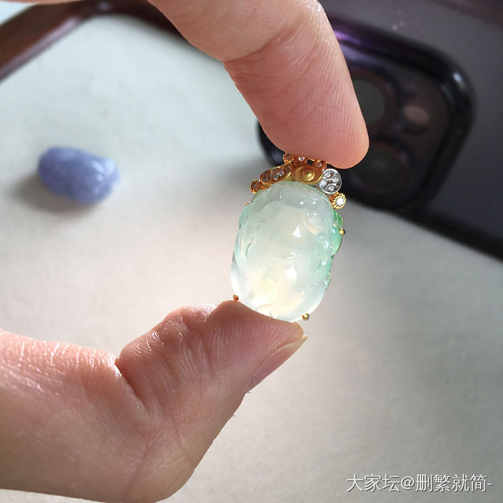 降价大亏出翡翠绿貔貅和紫貔貅_翡翠