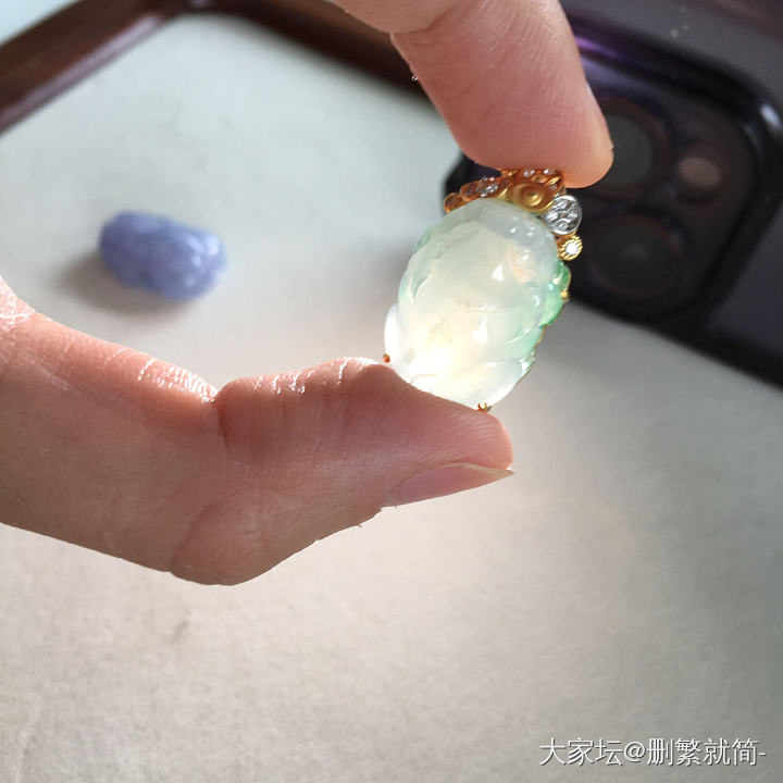 降价大亏出翡翠绿貔貅和紫貔貅_翡翠