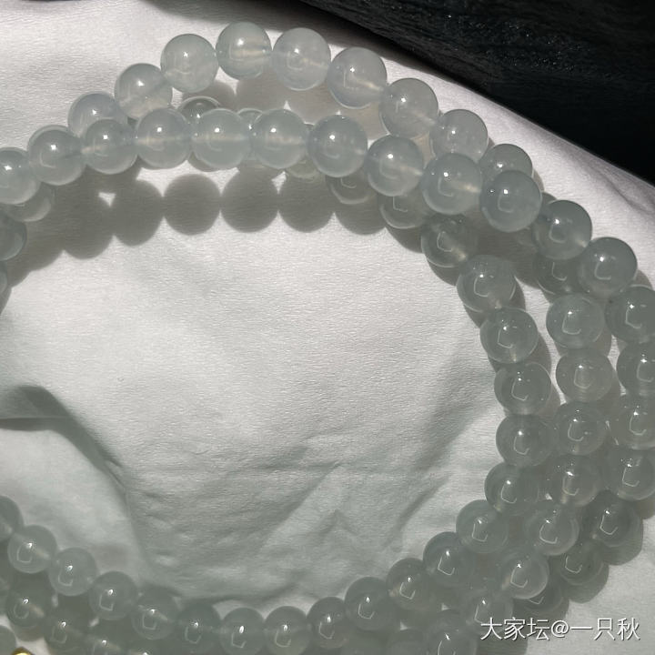 新入手一条蓝底手串，麻烦大家帮忙看看价_翡翠