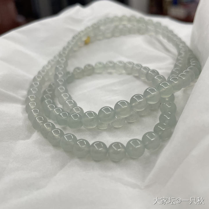 新入手一条蓝底手串，麻烦大家帮忙看看价_翡翠
