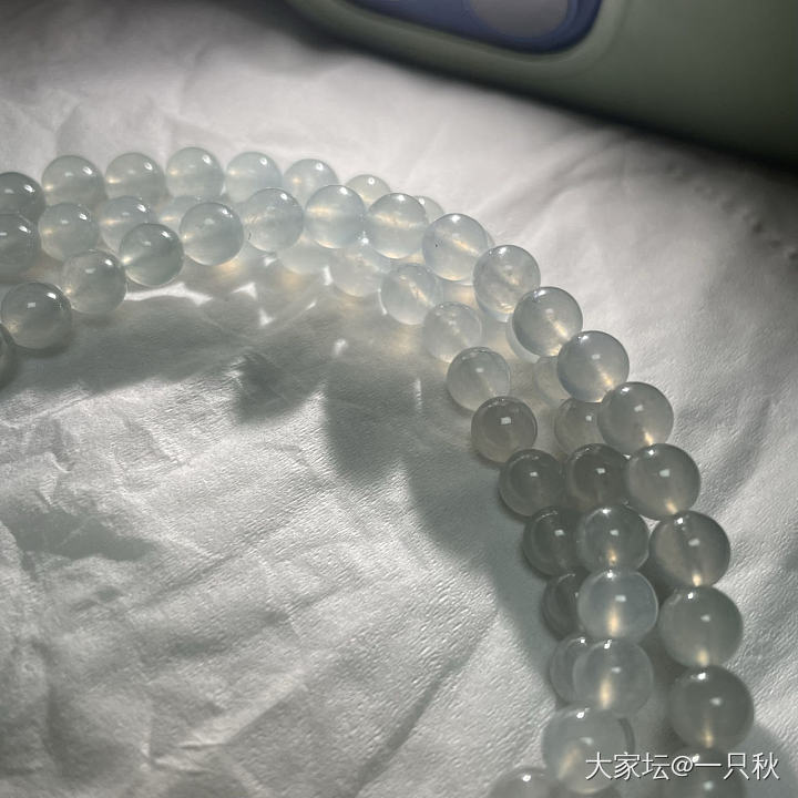 新入手一条蓝底手串，麻烦大家帮忙看看价_翡翠
